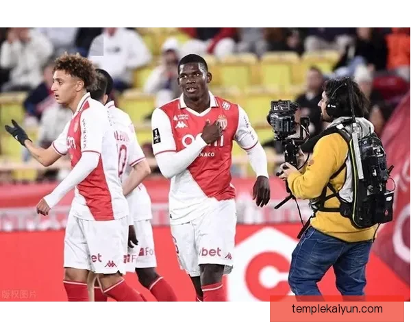 帕尔马边路进攻状态回暖 强调战术灵活性与效率提升